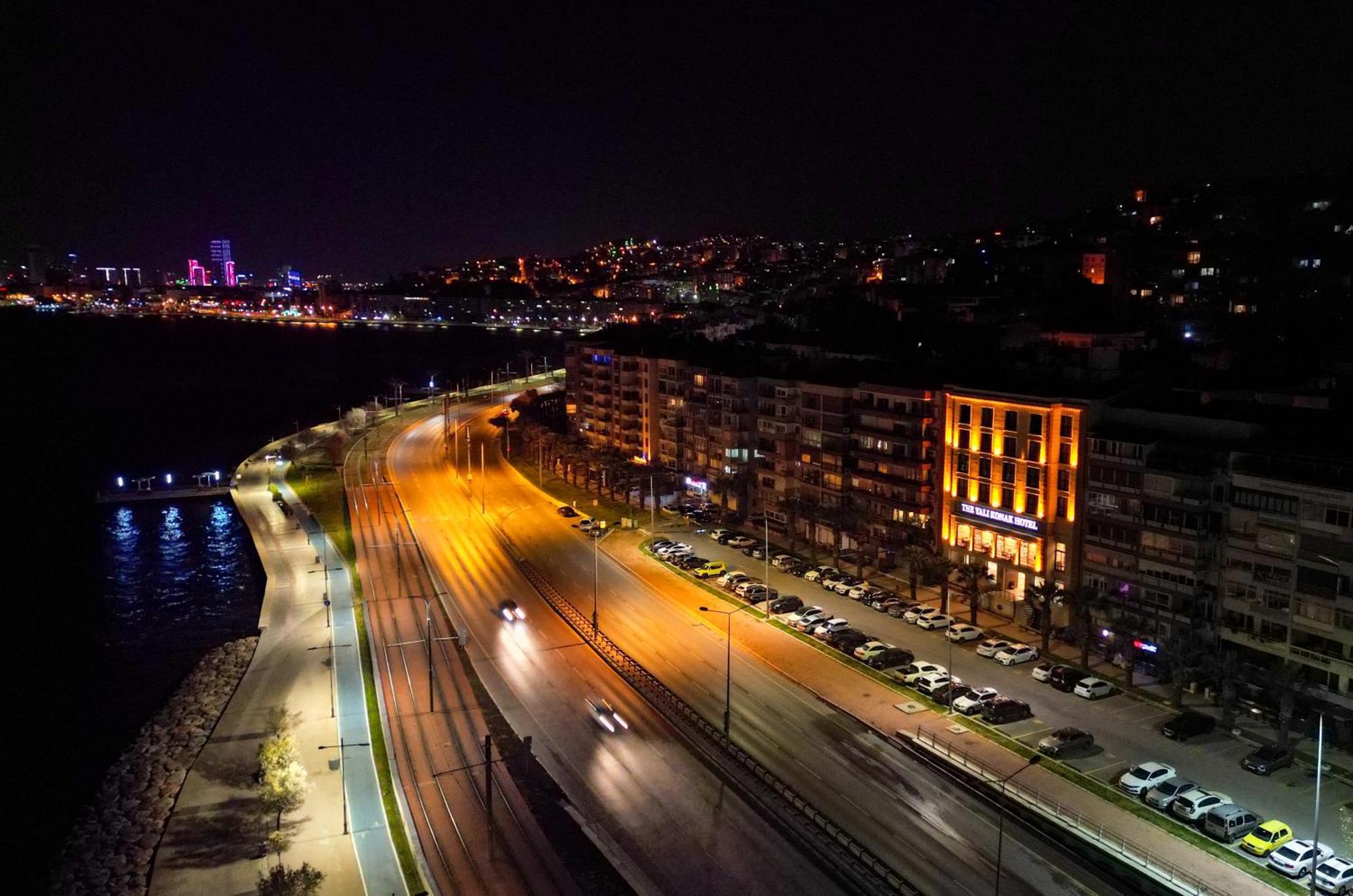 The Yali Konak Hotel Izmir Bagian luar foto