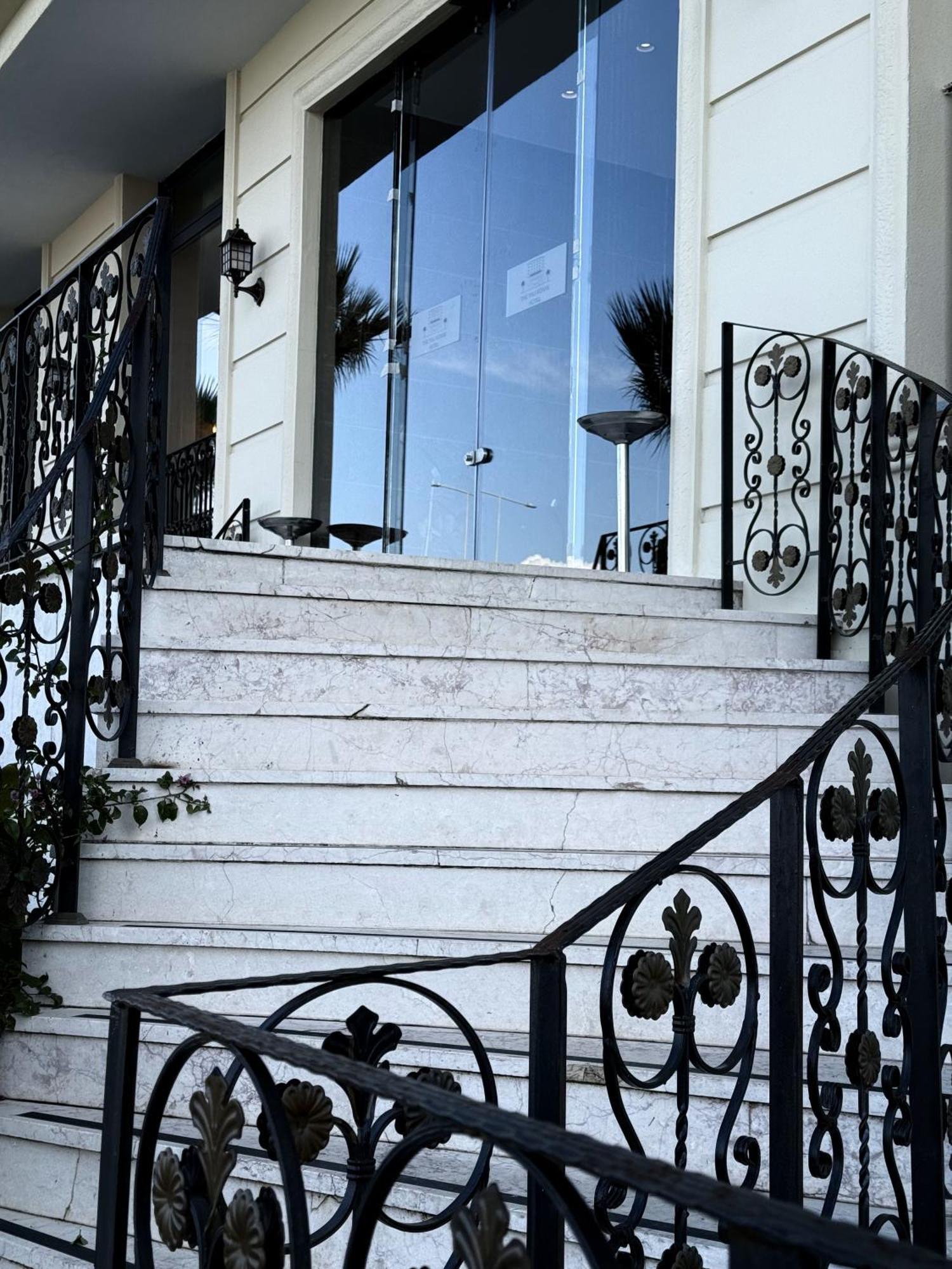 The Yali Konak Hotel Izmir Bagian luar foto