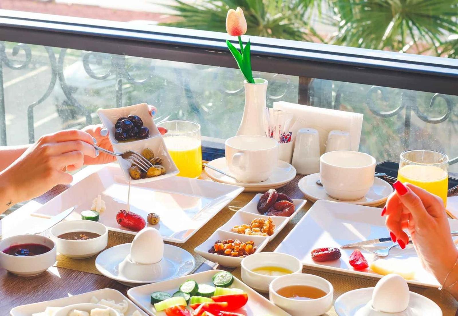 The Yali Konak Hotel Izmir Bagian luar foto