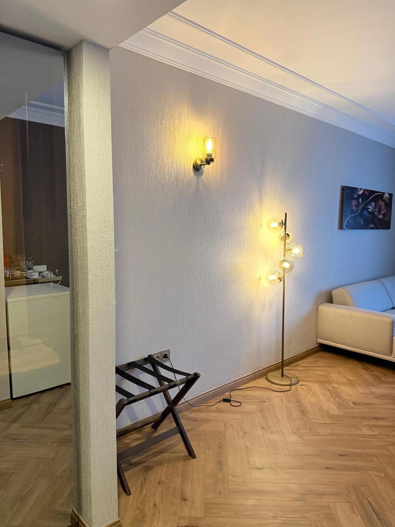 The Yali Konak Hotel Izmir Bagian luar foto