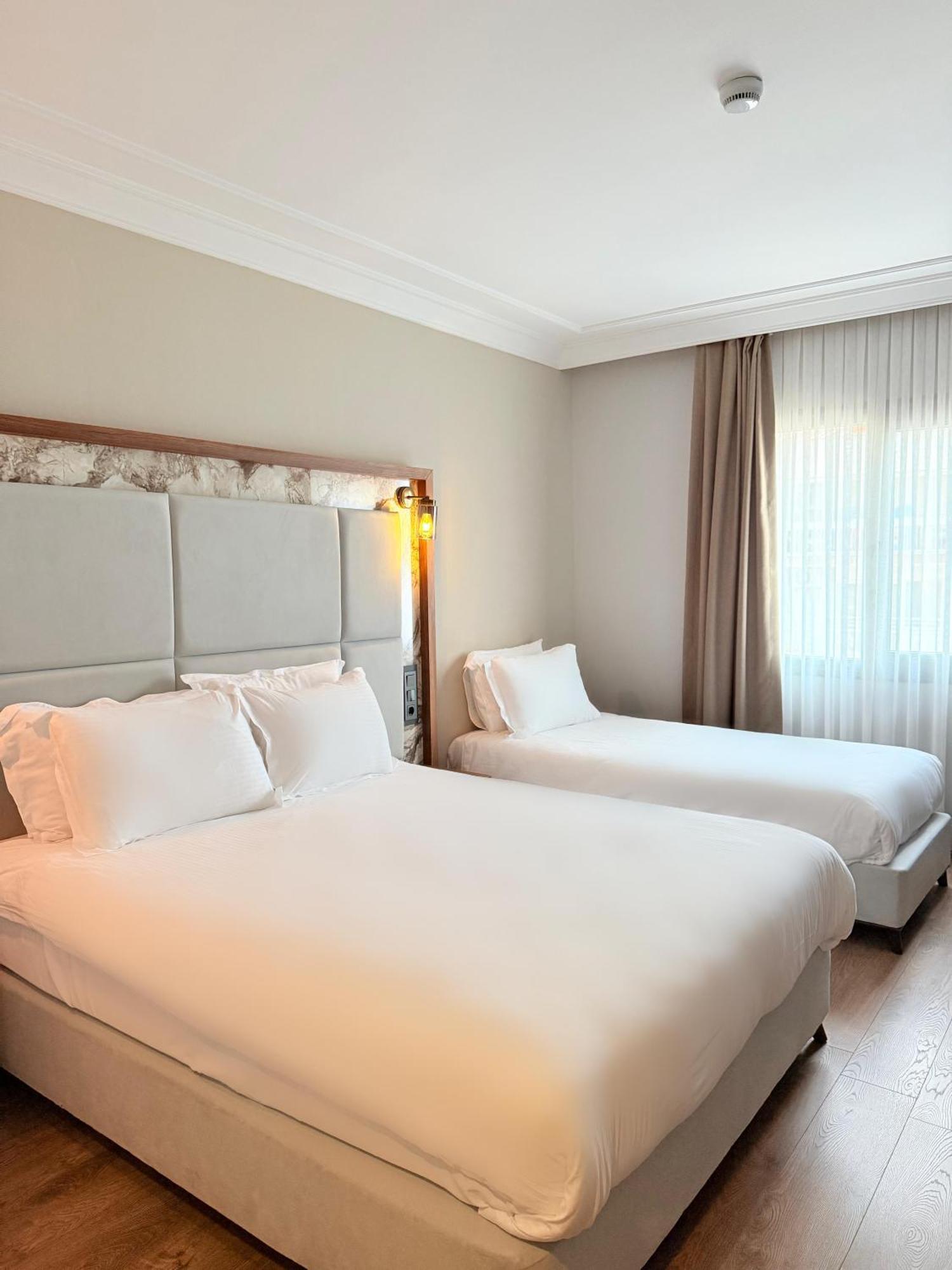 The Yali Konak Hotel Izmir Bagian luar foto