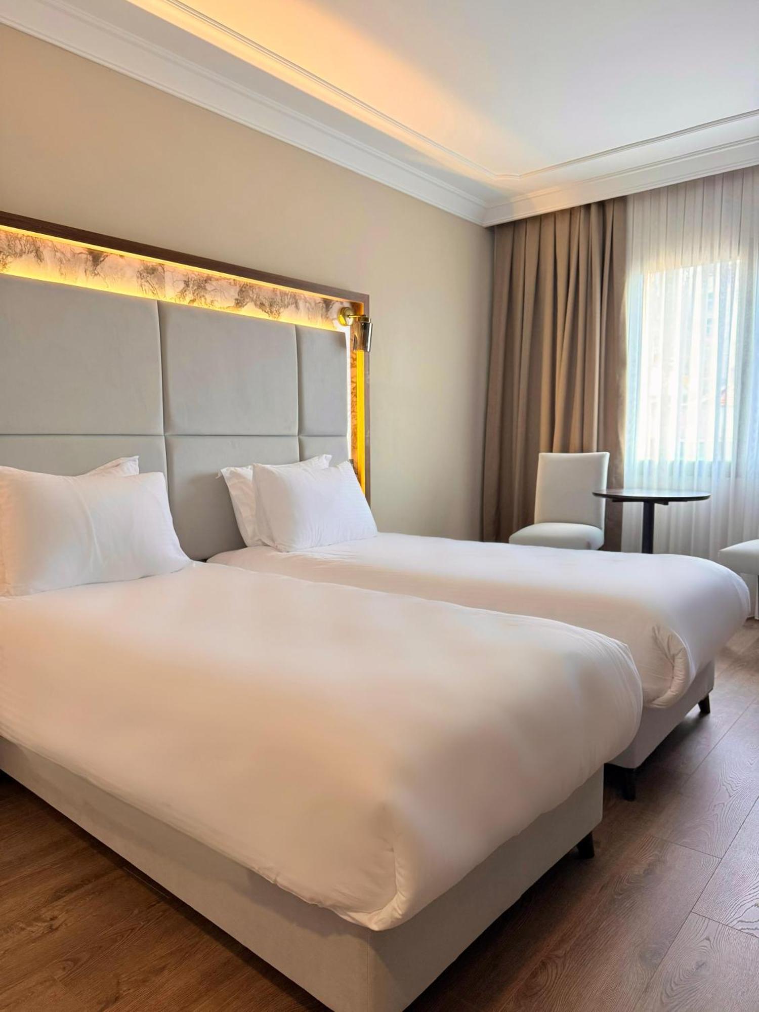 The Yali Konak Hotel Izmir Bagian luar foto