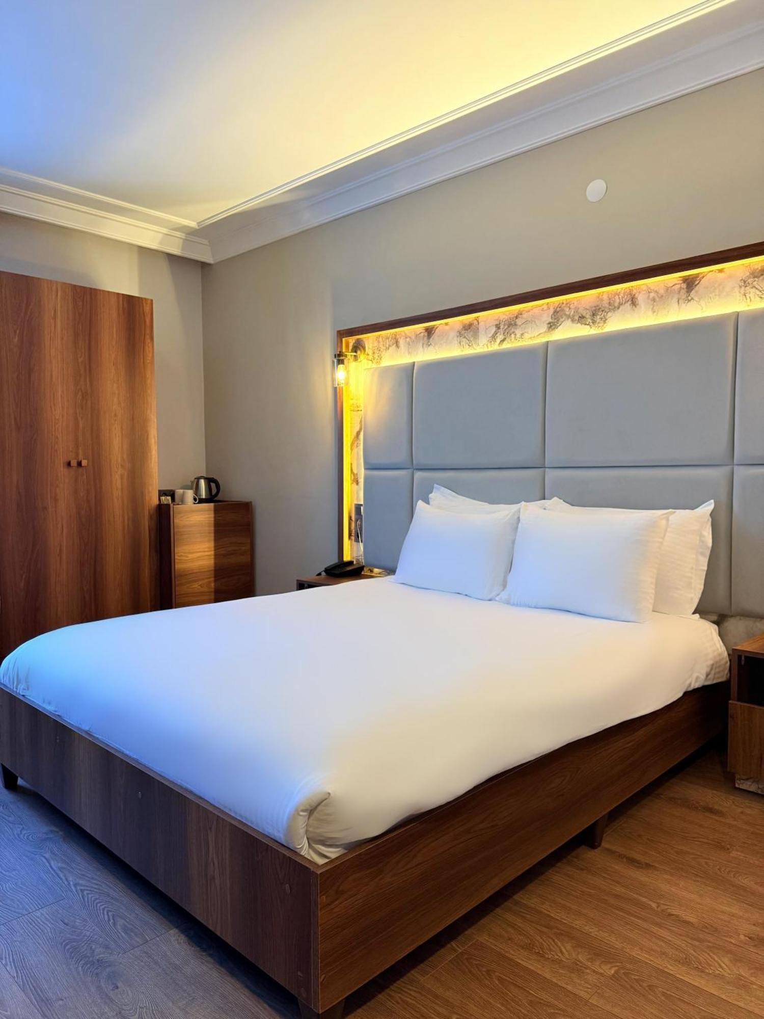 The Yali Konak Hotel Izmir Bagian luar foto